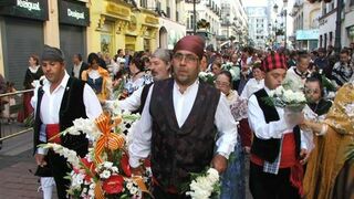 Ofrenda floral a la Virgen del Pilar