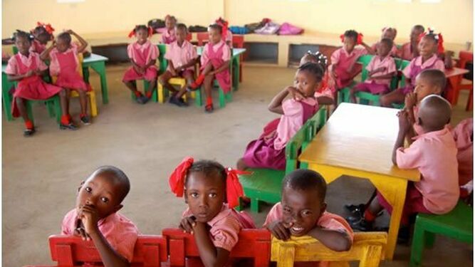 Niños en una escuela de Haití