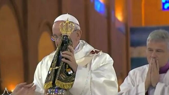 Entrega de la Virgen de Aparecida