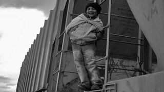 Niño emigrante, camino de USA