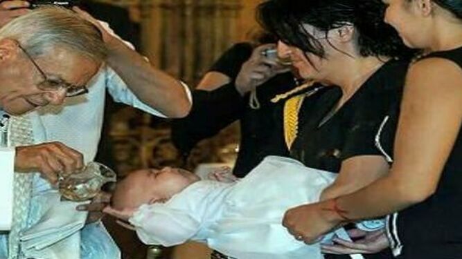 Bautismo niña de pareja lesbiana