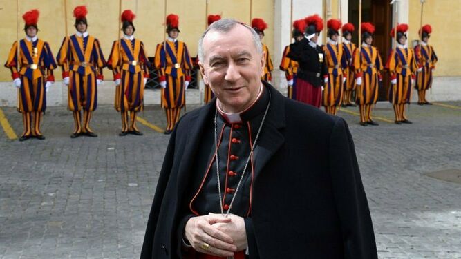El secretario de Estado, Parolin, y Guardia Suiza