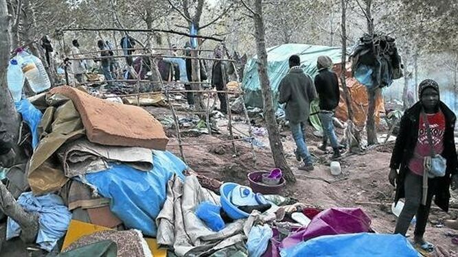 Campamento de subsaharianos en Nador