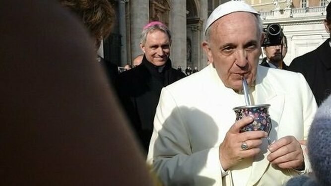 Bergoglio, cercano a las costumbres argentinas