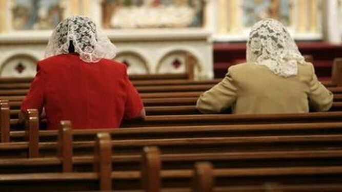 Mujer en la Iglesia