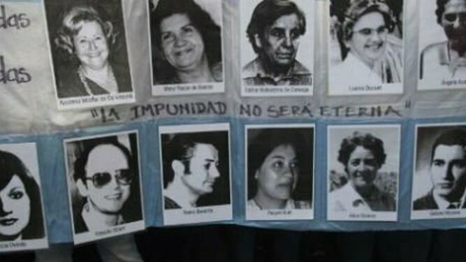 Las víctimas de la dictadura argentina exigen verdad y justicia