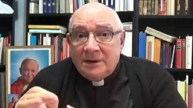 El padre Buela, condenado por abusos
