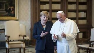 Papa y Merkel