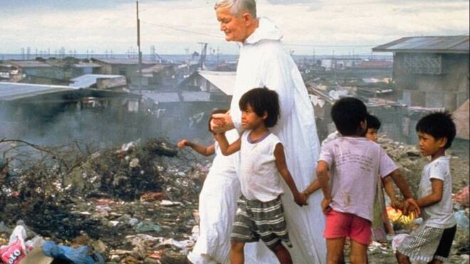 Roger, con niños