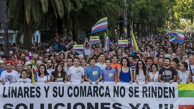 Manifestación en Linares por la falta de trabajo