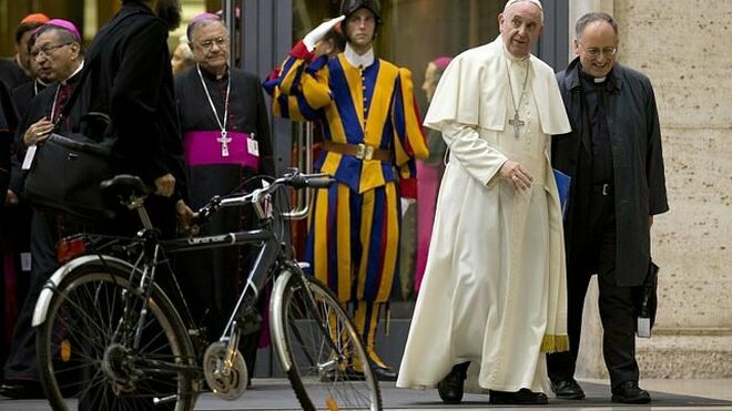 El Papa Francisco y el jesuita Antonio Spadaro