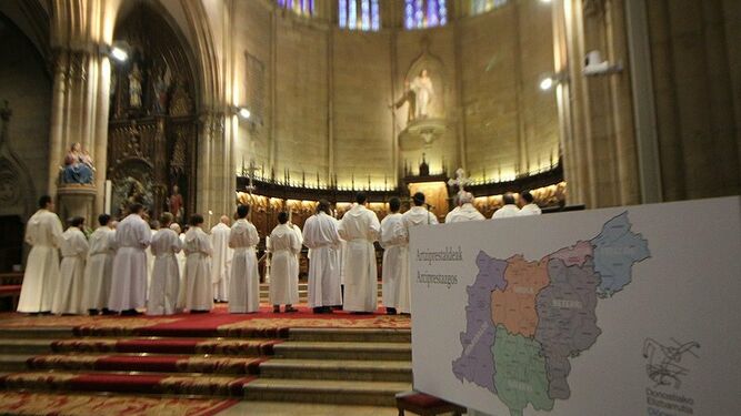 El número de ateos y agnósticos casi triplica al de católicos practicantes