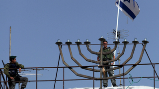 Israel cierra sus fronteras