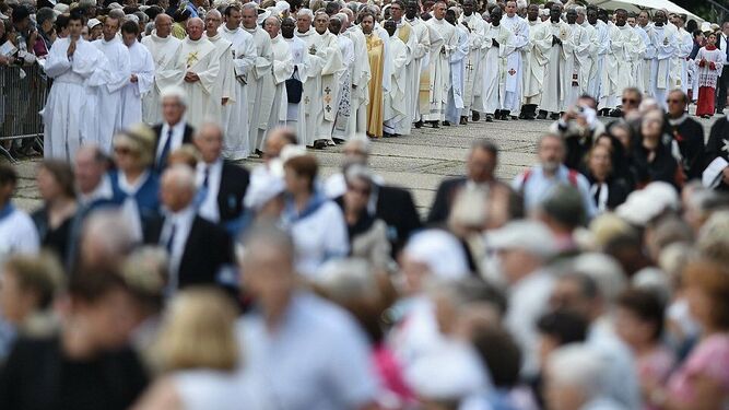 Funeral del padre Hamel en Francia