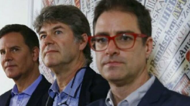 José Andrés Murillo (d), con Juan Carlos Cruz y James Hamilton en Roma