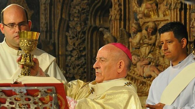 Jiménez Zamora lanza un mensaje renovador en el VII Centenario de la Archidiócesis
