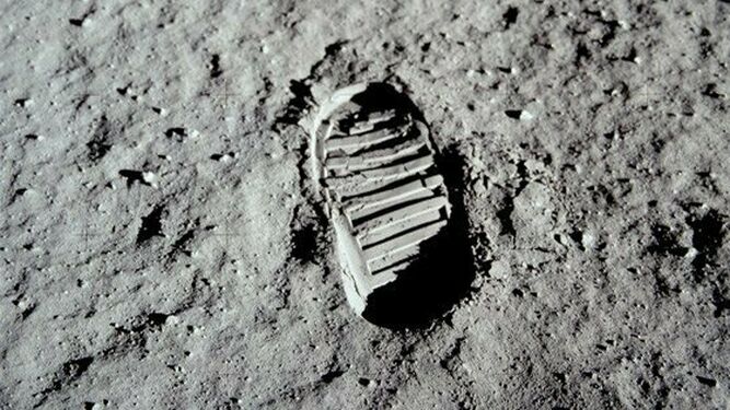 La primera pisada del hombre en la Luna