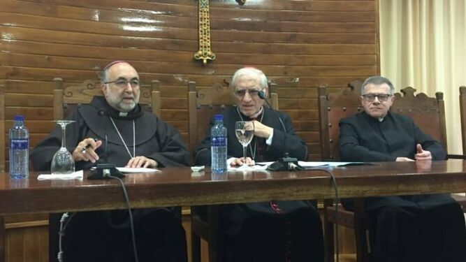 Rouco, Sanz y Camino urden un plan para colocar a su candidato a la Secretaría General del Episcopado
