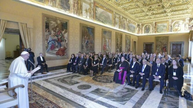 El Papa, con un seminario de Ética