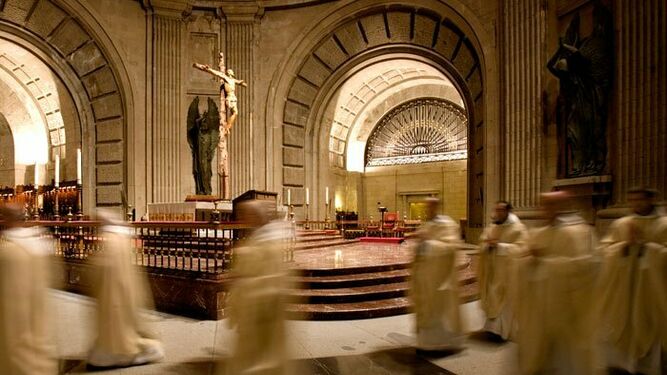 Los monjes de Cuelgamuros