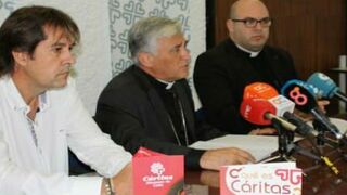 En primer término, Juan Luis Torrejón y el obispo Zornoza