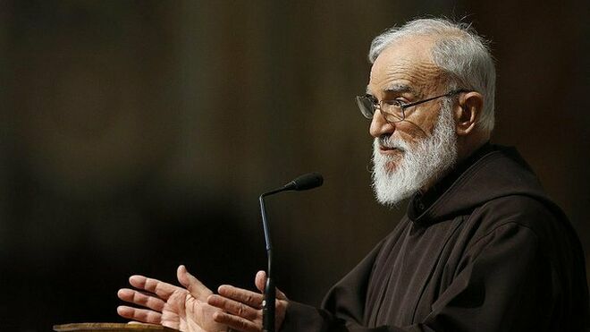El p. Raniero Cantalamessa guiará los ejercicios espirituales