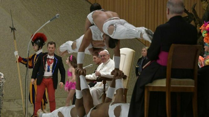 circo ante el Papa