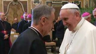 Francisco, con Ladaria en una foto de archivo