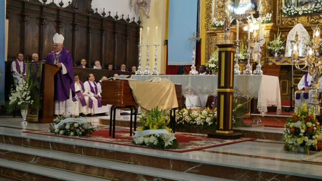 El obispo de Córdoba presidió el funeral por el salesiano fallecido
