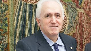 El rector de la Universidad de Deusto, José María Guibert