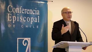 Monseñor Fernando Ramos, secretario de los obispos chilenos