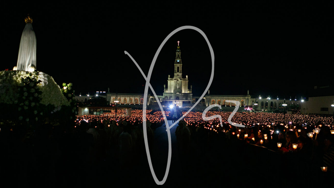 Rezo del Rosario en Fátima