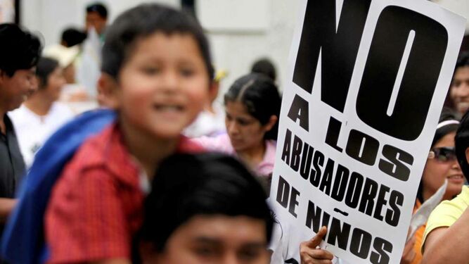 Protesta en México contra los abusos de niños