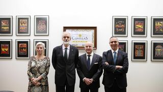 Firma de la constitución de la nueva Cátedra de Catástrofes en Comillas