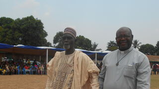 Cristianos y musulmanes de dos barrios de Bangui firman la paz