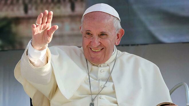 A su llegada a Marruecos, Francisco será recibido por el rey Mohamed VI, quien le ofrecerá dátiles y leche, como marca la tradición