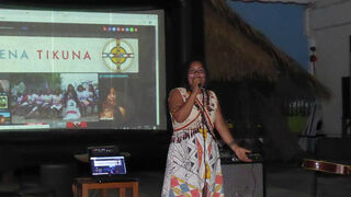 Djuena Tikuna, cantante brasileña