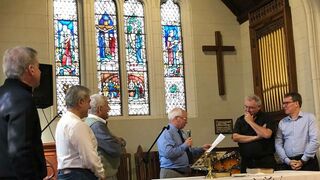 Ordenación de Figueroa (der.) y Gabriel Franco (izq.)