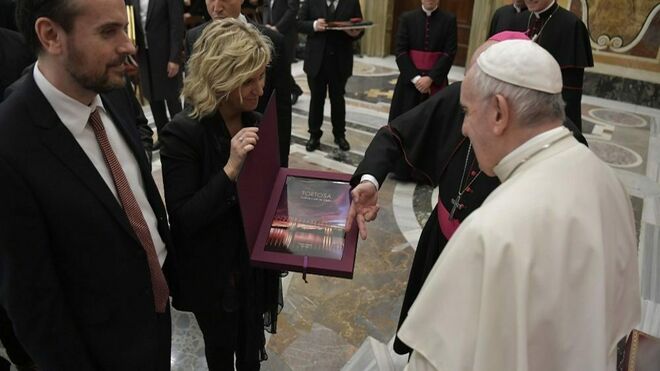 El Papa recibió a la Cofradía de la Virgen de la Cinta de Tortosa