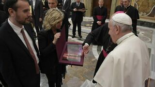 El Papa recibió a la Cofradía de la Virgen de la Cinta de Tortosa