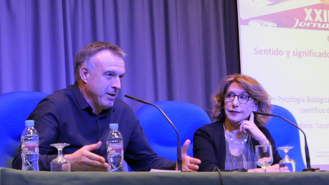 Javier Yanguas habla sobre cómo "viven" los enfermos de alzhéimer esta enfermedad y lo que hacen "para seguir siendo ellos