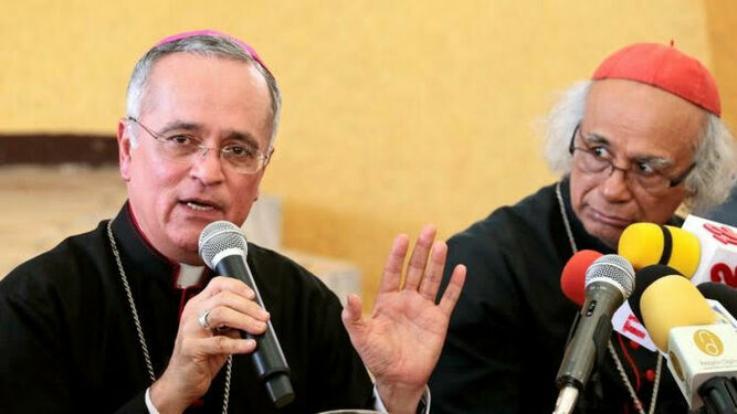 Silvio Báez y Leopoldo Brenes