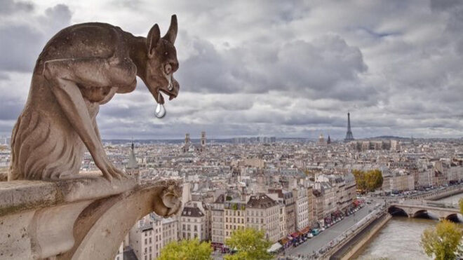El incendio de Notre Dame conmociona al mundo