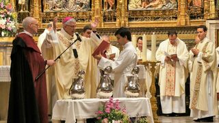 El arzobispo de Toledo, durante la Misa Crismal