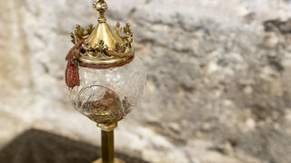 Relicario de la esponja, con la que, según la tradición, le dieron de beber vinagre a Jesús cuando estaba en la Cruz. La pieza data de los siglos XI o XII.