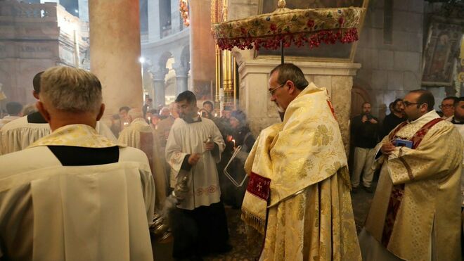 Monseñor Pizzaballa, en el Via Crucis del Santo Sepulcro