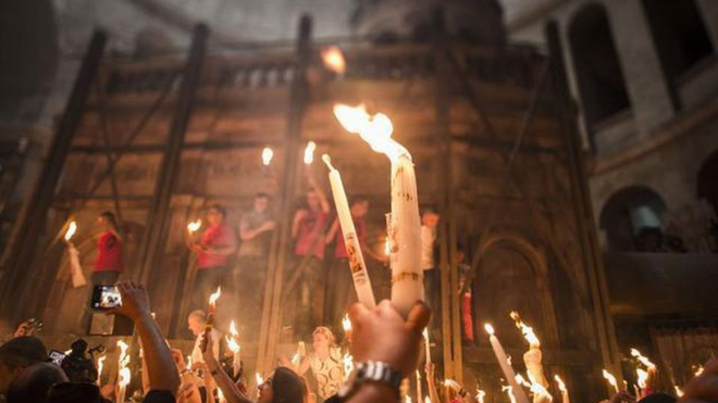 Cristianos celebraron la Pascua en el Santo Sepulcro
