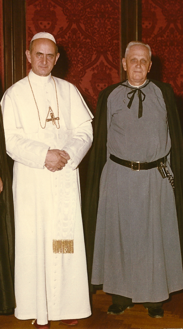 El padre Gerald Fitzgerald con el Papa Pablo VI