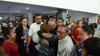 Silvio Báez se despide de Nicaragua