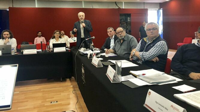 El teólogo chileno Carlos Schickendantz, en el Tercer Encuentro Iberamericano de Teología, Puebla